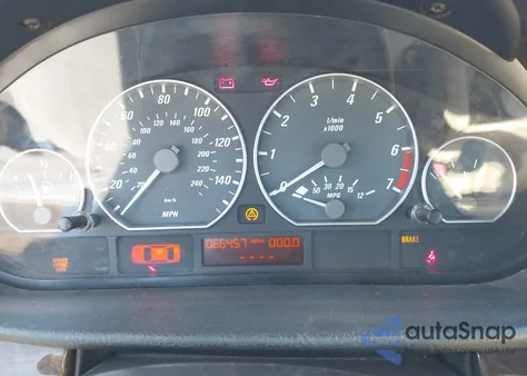 2001 BMW 330Ci z USA, uszkodzony, nr VIN WBABS53451EV85982